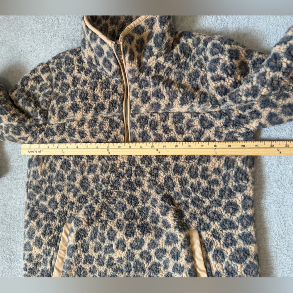 Abercrombie & Fitch Leopard Sherpa
Jacket Womens M Half Zip Fleece Cozy
Y2K - Picture 8 of 14